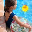 Djeco Felfújható labda 35 cm átmérővel, színes madárkás mintával