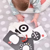  Banana Panda kontrasztos babakártya gyűrűn újszülött kortól