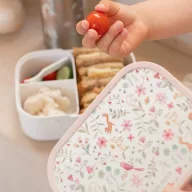 Little Dutch Fairy Wonders virágmintás uzsonnás doboz felülről nézve rózsaszín kerettel