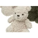 Közeli kép a Jollein Teddy maci körforgó egyik krémszínű, puha bouclé anyagú plüss mackójáról