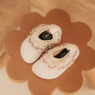 Mrs Ertha csúszásmentes strandcipő - Unique Dots