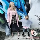 Makaszka L-es méretű szafari mintás ökológiai bőr pelenkázó táska zsiráf és szurikáta mintával