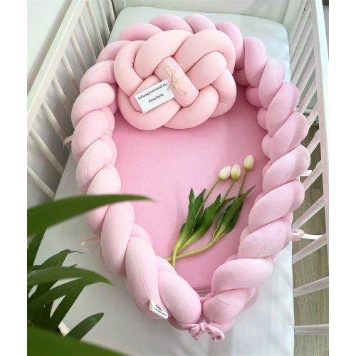 Elegance fonott babafészek - Világos rózsaszín