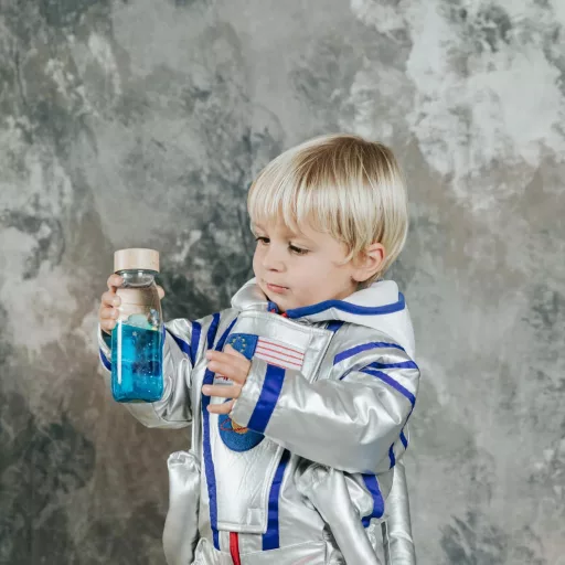 Petit Boum szenzoros játék - Move bottle - Universe