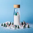 Petit Boum Move Bottle Winter palack havas téli figurák között