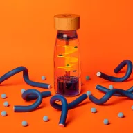 Petit Boum szenzoros játék - Move bottle - Spiral Blue