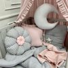 Pastell díszpárna - Rózsaszín hold lelógó csillagokkal