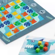 Djeco Fish'n Shark Cápácska társasjáték doboza nagy kék cápával és színes halakkal