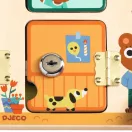 Djeco Cabanalock ügyesítő játék színes zárakkal és reteszekkel
