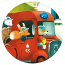 Djeco tűzoltóautó alakú formadobozos puzzle piros színben, forgatható létrával és állatfigurákkal