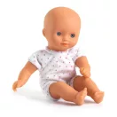 Djeco Játékbaba Mini Barbara 20 cm-es méretben, saját mózeskosarában