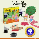 Djeco Woolfy társasjáték színes doboza a három kismalaccal és a farkassal