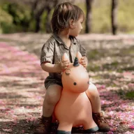   Find that hippo - Felfújható ugráló játék - Luna az unikornis