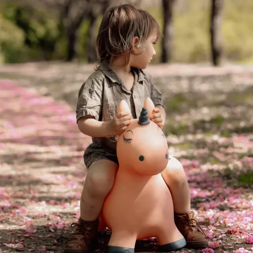 Find that hippo - Felfújható ugráló játék - Luna az unikornis
