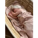 Infantilo bambusz nyári babatakaró és mackó párna szett Daisy Blush mintával