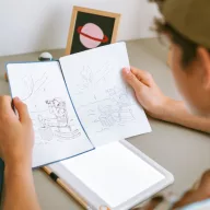 Kidywolf Galaxis mintafüzet K-Draw Pad rajztáblához kiadvány borítója és rajzsablon oldalai