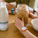 Kidywolf K-WATCH interaktív korall színű gyerekóra színes OLED kijelzővel és szőtt pánttal