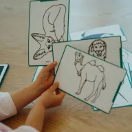Kidywolf Kidydraw Mini zöld színű állatos LCD rajzkönyv becsukott állapotban