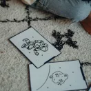 Kidywolf Kidydraw Mini Galaxy könyv formájú LCD rajztábla csukott állapotban kék galaxis mintával