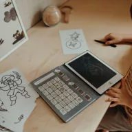 Kidywolf Kidydraw Mini Oceans & Pirates LCD rajztábla kék könyvszerű védőtokban