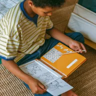 Kidywolf Kidydraw Pad 8 lovas mintafüzet borítója és kiterített sablonjai