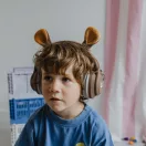 Kidywolf Kidyears Maci barna bluetooth gyerek fejhallgató mágneses plüss fülekkel