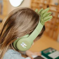 Kidywolf Kidyears Dinosaurs zöld bluetooth gyerek fejhallgató mágneses dinó taréjjal elölnézetből