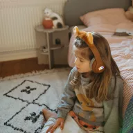 Kidywolf Kidyears Lion barna gyerek fejhallgató plüss oroszlán fülekkel