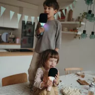 Kidywolf Kidymic kék színű gyerek karaoke mikrofon szivacsfejjel és világító gyűrűvel