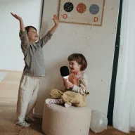 Kidywolf Kidymic rozsaszin gyerek karaoke mikrofon fekete szivaccsal es vilagito fennyel