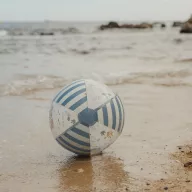 Little Dutch felfújható strandlabda 35 cm- Ocean World