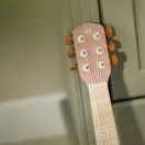 Little Dutch rózsaszín fa játék gitár Safari Friends állatfigurákkal