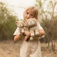 Little Dutch Safari Friends lány oroszlán plüss 17 cm-es méretben, virággal a fülén