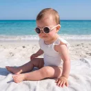 Olivio & Co polarizált baba napszemüveg 0-18 hó - Coral blush