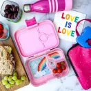 Yumbox Panino Power Pink Rainbow 4 rekeszes uzsonnás doboz nyitva