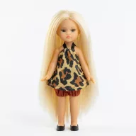 Paola Reina Mini Amigas Nahia 21 cm-es játékbaba teljes alakos képe szemből