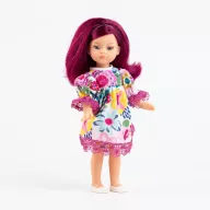 Paola Reina Mini Amigas Martina 21 cm-es játékbaba színes virágmintás ruhában és fehér cipőben