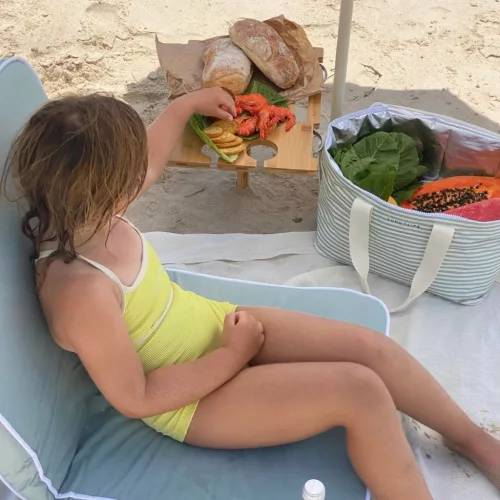 Sunnylife Le Weekend Natural Hordozható Piknik Asztal - Alternatív kép