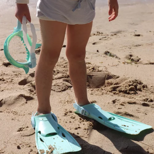 Sunnylife Gyerek Búvárszett Kicsi - Salty the Shark - Használat közben