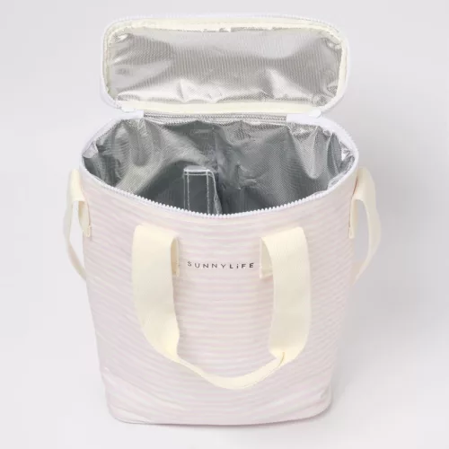 Sunnylife Lazy Days Pink Stripe Ital Hűtőtáska - Használatban