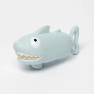 Sunnylife vízspriccelő - Shark Pastel Blue