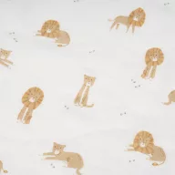Little Dutch Safari Leo 60x120 cm-es gumis pamutlepedő oroszlános mintával a saroknál
