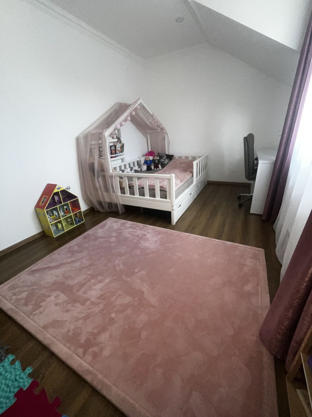 Hakuna matte memóriahabos puha gyerekszőnyeg 150x200 cm - Sötétszürke