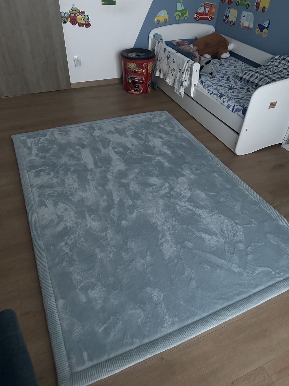Hakuna matte memóriahabos puha gyerekszőnyeg 150x200 cm - Sötétszürke
